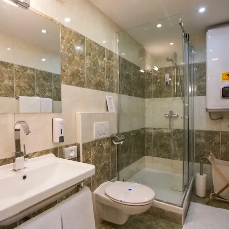 Гостевой дом Four Winds Ii