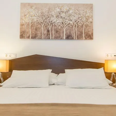 Affittacamere Four Winds Ii 3*